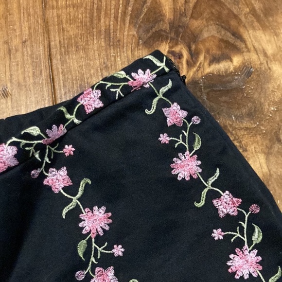 Pinup style capris - Picture 3 of 12